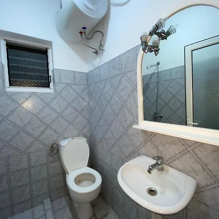 Apartment White