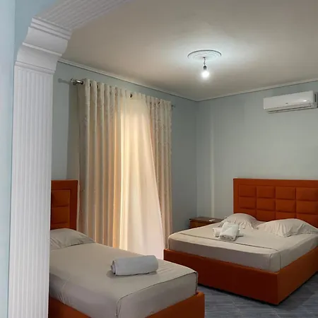 White Apartament Saranda
