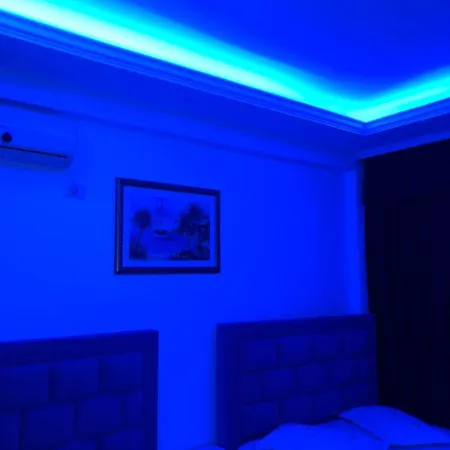 White Apartament Saranda