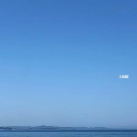 White Saranda
